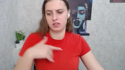 Snapshot of mariatess_ chatting on December 17, 2025, 11:05 am Mariia online show from December 17, 2025, 11:05 am