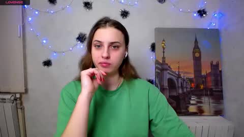 Snapshot of mariatess_ chatting on January 11, 2026, 1:27 pm Mariia online show from January 11, 2026, 1:27 pm