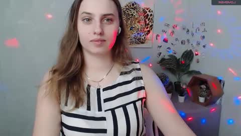 Snapshot of mariatess_ chatting on February 3, 2026, 2:44 pm Mariia online show from February 3, 2026, 2:44 pm