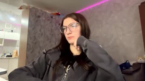 Eva online show from March 6, 2026, 11:39 am