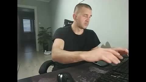 maribor5879 online show from February 14, 2025, 6:12 am