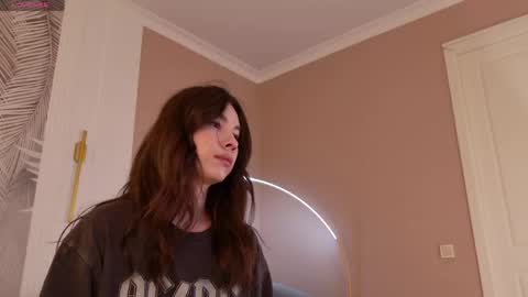 Snapshot of marie_diaze chatting on May 3, 2026, 5:02 am Marie LEAVE YOUR WITH ME online show from May 3, 2026, 5:02 am