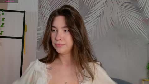 Marie LEAVE YOUR  WITH ME online show from June 10, 2026, 5:28 am
