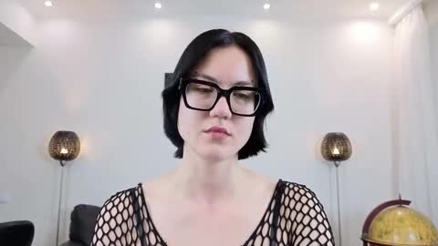 Marie Fitch online show from January 9, 2026, 3:42 am