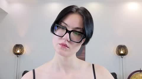 Marie Fitch online show from March 19, 2026, 2:04 am