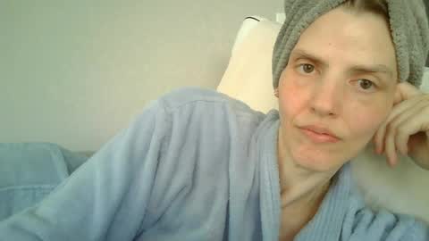 Snapshot of mariejojo chatting on June 18, 2026, 2:32 pm Mariejojo online show from June 18, 2026, 2:32 pm