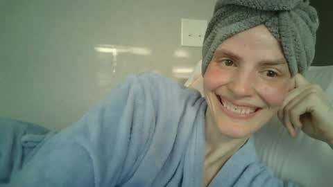 Snapshot of mariejojo chatting on June 20, 2026, 12:41 pm Mariejojo online show from June 20, 2026, 12:41 pm