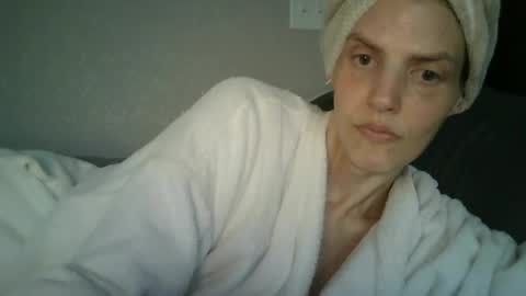 Snapshot of mariejojo chatting on July 11, 2026, 12:19 pm Mariejojo online show from July 11, 2026, 12:19 pm