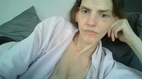 Snapshot of mariejojo chatting on July 22, 2026, 1:47 pm Mariejojo online show from July 22, 2026, 1:47 pm