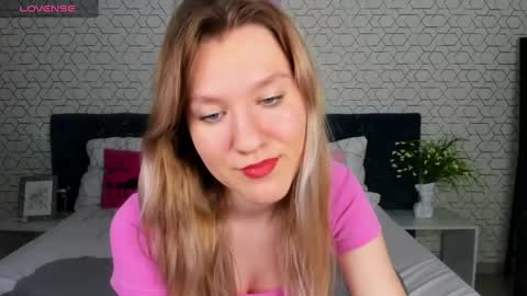 mariel_brown online show from January 18, 2025, 6:21 pm