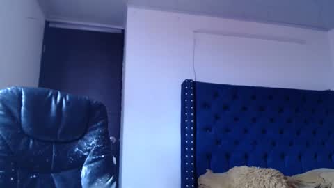 Mariie online show from February 15, 2025, 7:50 pm