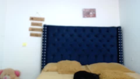 Mariie online show from March 10, 2025, 3:52 pm