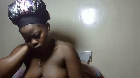 Snapshot of marielove51 chatting on May 25, 2026, 1:22 am Marie online show from May 25, 2026, 1:22 am