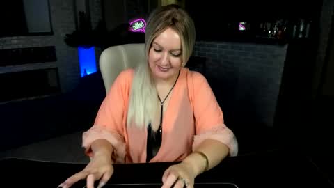 mariemlui online show from September 13, 2025, 7:08 am