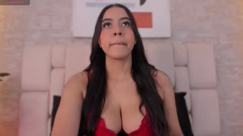  M A R I E T H  online show from December 4, 2025, 11:41 am