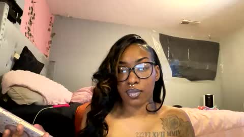 Snapshot of mariexxx22 chatting on February 16, 2026, 7:04 am eMariexxx online show from February 16, 2026, 7:04 am