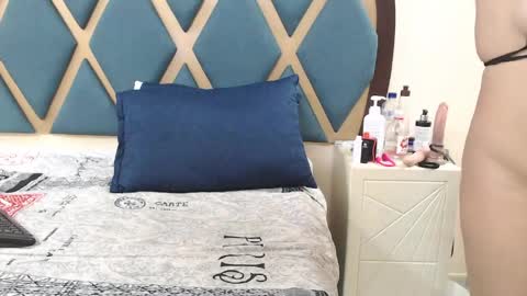 MARIHAM AND MURATH online show from April 21, 2026, 1:42 am