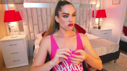 mariiahneedles online show from January 26, 2025, 12:16 am