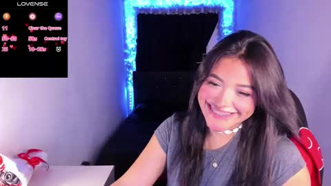 Mariana Hasper online show from March 11, 2025, 12:11 am