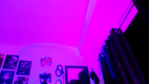 mariiana_velezz online show from December 4, 2025, 11:35 pm