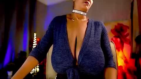 Nikita - Scroll down and read my bio please. New Pictures in Bio online show from December 19, 2025, 7:15 am