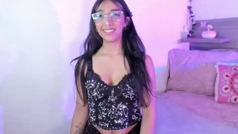 Luna Dulk online show from January 6, 2026, 7:34 am