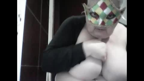 marilu64 online show from December 4, 2024, 7:23 pm