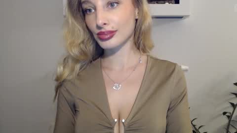 MarilynDevilish online show from January 13, 2025, 3:47 pm