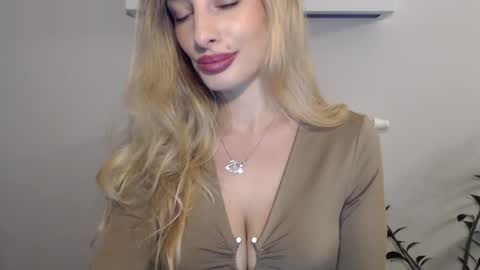 MarilynDevilish online show from January 13, 2025, 6:49 pm