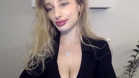 MarilynDevilish online show from January 25, 2025, 12:38 am