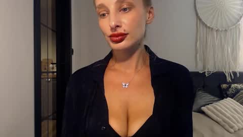 MarilynDevilish online show from September 14, 2025, 8:08 pm