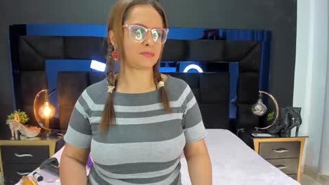 Marilyn Vega online show from January 21, 2025, 8:21 pm