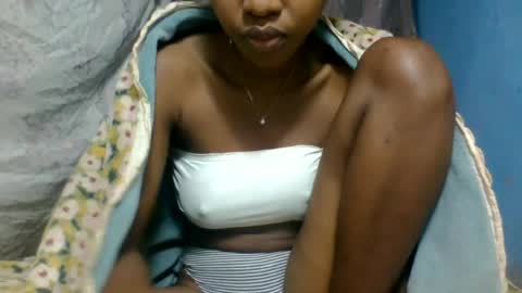 Snapshot of marinagold69 chatting on June 25, 2026, 5:12 am marinagold69 online show from June 25, 2026, 5:12 am