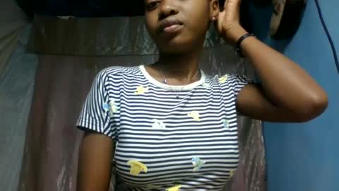 Snapshot of marinagold69 chatting on June 27, 2026, 5:23 am marinagold69 online show from June 27, 2026, 5:23 am
