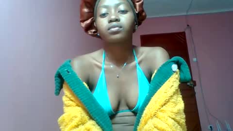Snapshot of marinagold69 chatting on July 5, 2026, 4:19 am marinagold69 online show from July 5, 2026, 4:19 am
