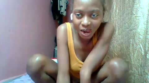 Snapshot of marinagold69 chatting on July 25, 2026, 5:54 pm marinagold69 online show from July 25, 2026, 5:54 pm