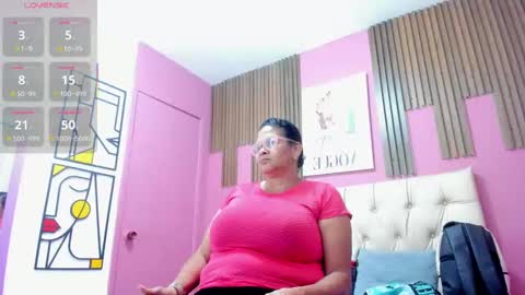 Marina  online show from October 12, 2025, 4:50 pm