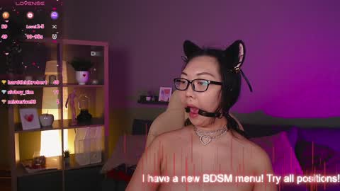 Marine  online show from February 5, 2025, 8:35 pm