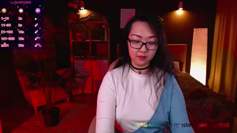 Marine  online show from March 12, 2025, 5:28 pm