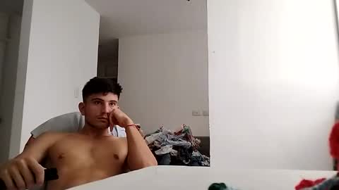 mariobrosss517470 online show from December 27, 2024, 9:54 pm