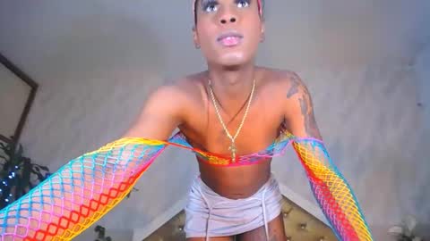 Nathaly online show from February 12, 2025, 2:43 pm