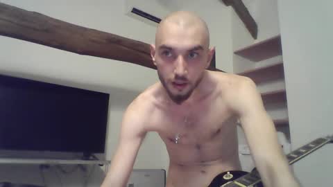 mariusbornofsin online show from December 3, 2025, 10:41 pm