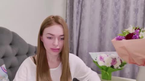 mariwell online show from April 21, 2026, 9:39 pm