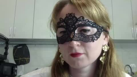 mariza_love359092 online show from February 28, 2026, 10:33 pm