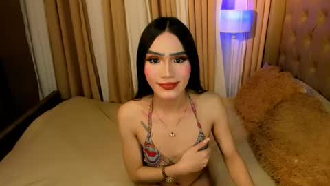 IM YOUR BABE GIRL LYCA online show from November 27, 2025, 8:44 pm