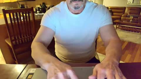 Mark online show from March 2, 2025, 1:26 am