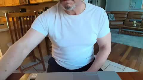 Mark online show from March 2, 2025, 10:27 pm