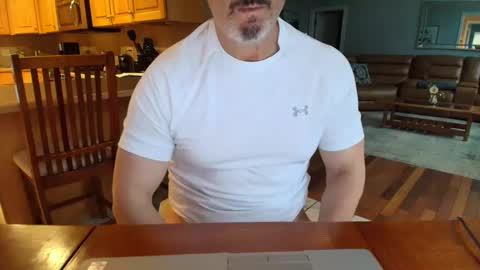 Mark online show from March 4, 2025, 9:22 pm