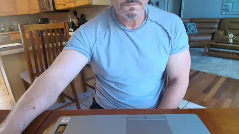 Mark online show from March 6, 2025, 9:09 pm