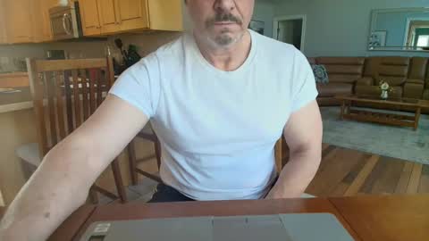 Mark online show from March 9, 2025, 7:26 pm